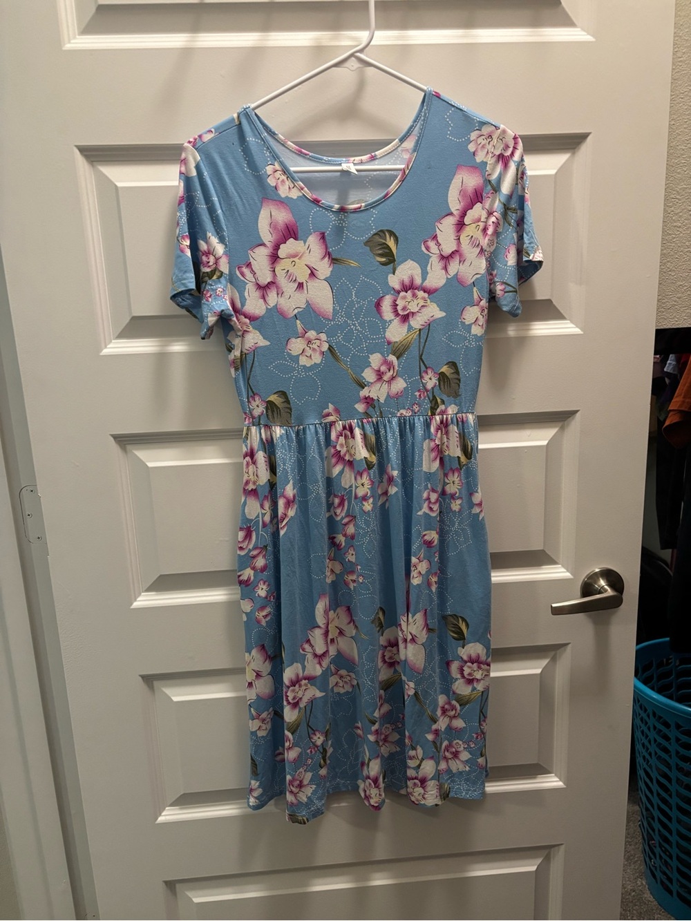 Floral Blue Short-Sleeve Dress